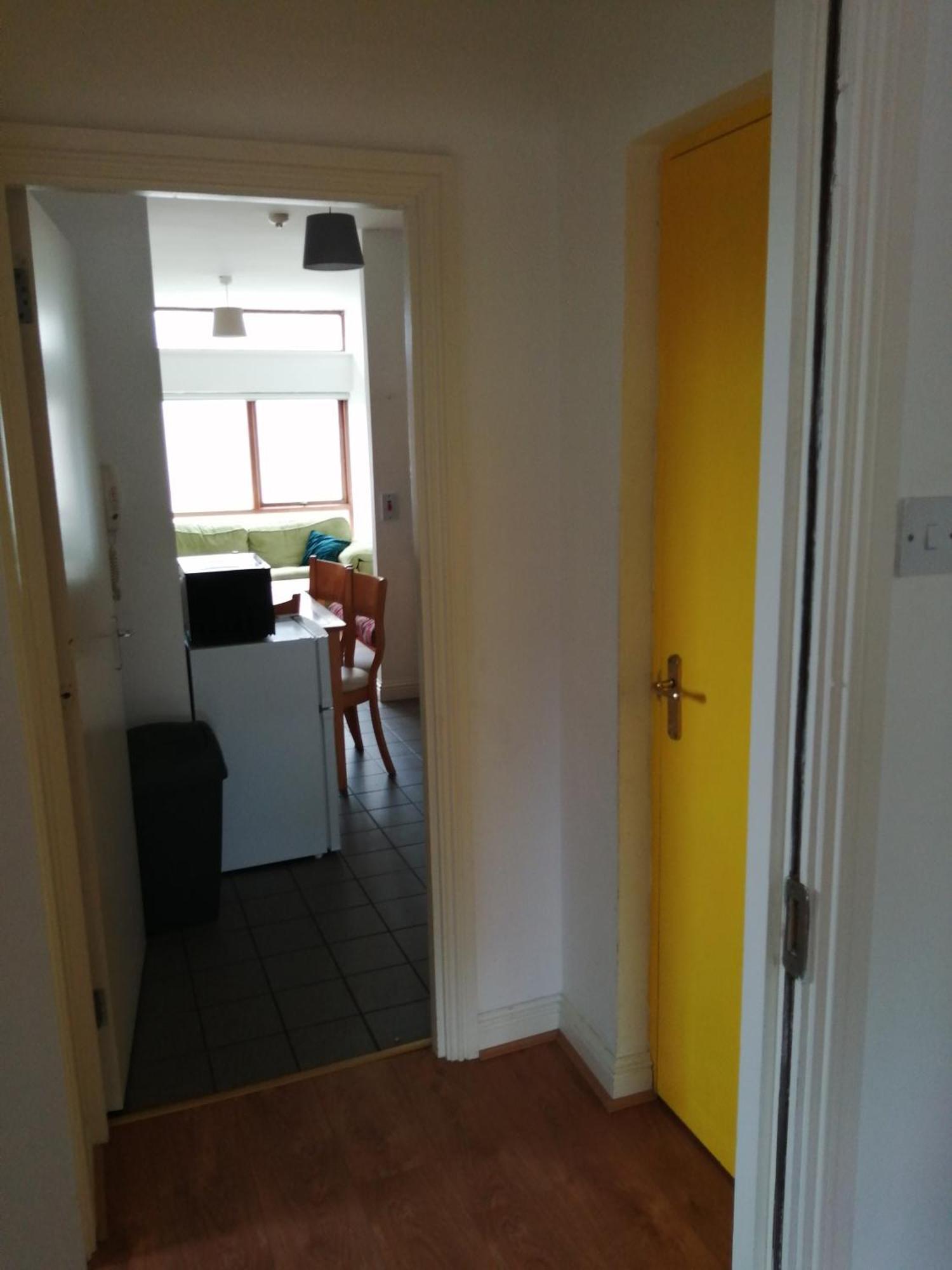 2 Bedroom, 2 Bathroom Apartment Dublin Exterior foto