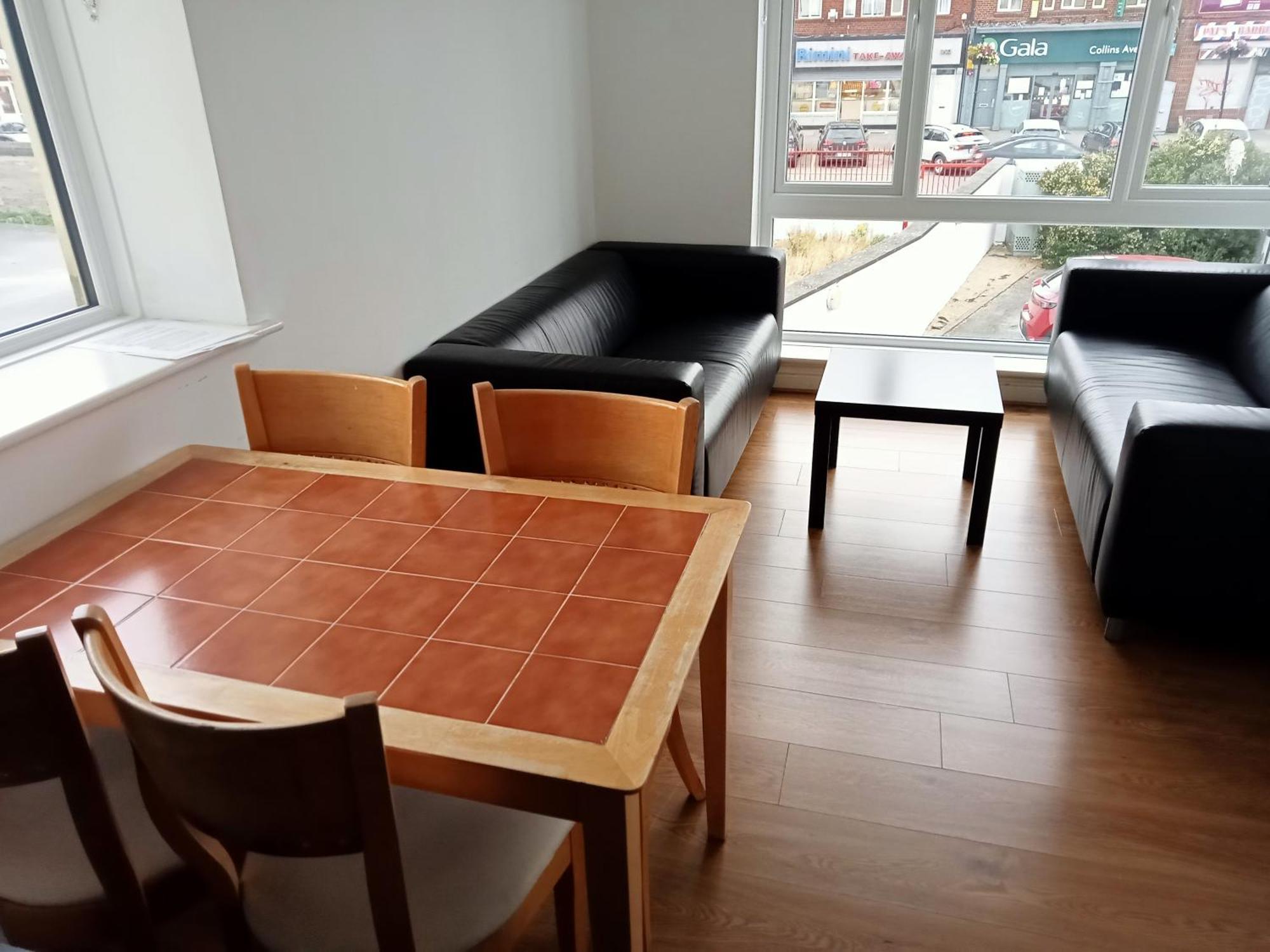 2 Bedroom, 2 Bathroom Apartment Dublin Exterior foto